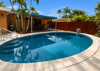 2041 Sw 23rd Avenue - Photo 1