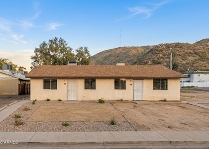1702 W Shangri La -- - Photo 1
