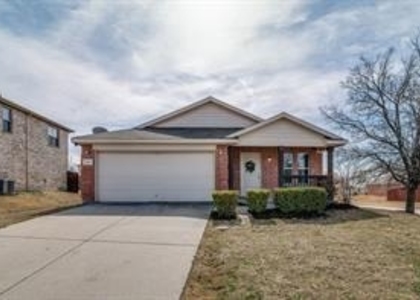 2429 Emerald Lane - Photo 1