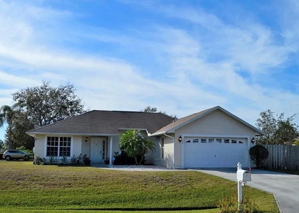 102 Sw Glenwood Drive - Photo 1