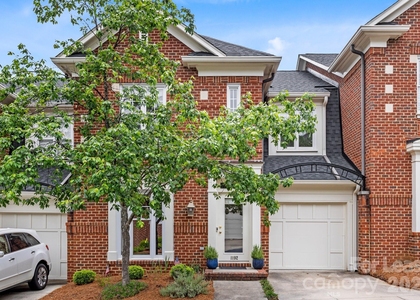 1192 Hampton Gardens Lane - Photo 1