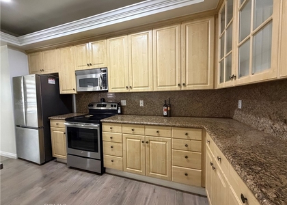 4477 Wilshire Blvd #104 - Photo 1