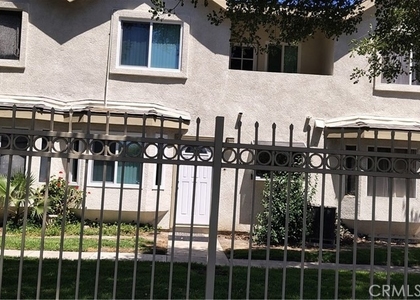 1425 S White - Photo 1