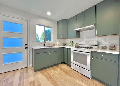 938 E Sandra Avenue - Photo 1