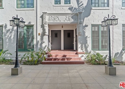 1250 N Harper Avenue - Photo 1