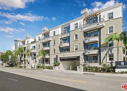 130 S Sepulveda Boulevard - Photo 1