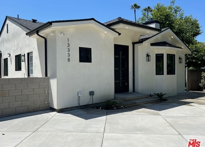 13338 Magnolia Boulevard - Photo 1