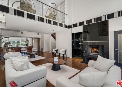 1360 S Beverly Glen Boulevard - Photo 1