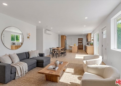 6913 Encino Avenue - Photo 1