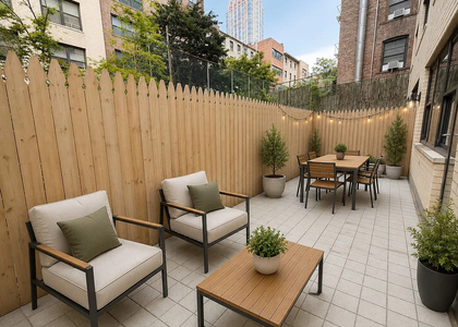 East 49th Street - Photo 1