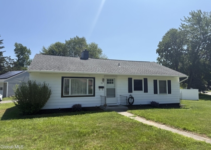 72 Lincoln Avenue - Photo 1