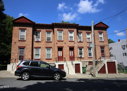 31 Willow Street - Photo 1