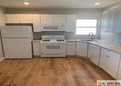 1637 Atlantic Avenue - Photo 1