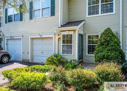 403 Somerset Court - Photo 1