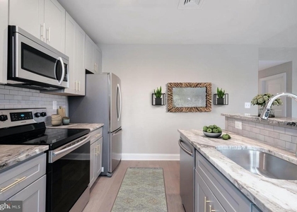60 N 23rd Street - Photo 1