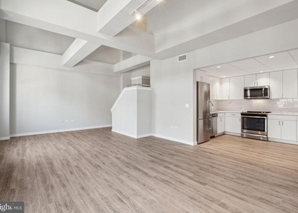 875 Sansom Street - Photo 1