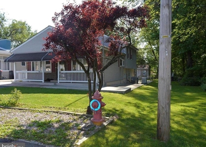 3131 Clive Avenue - Photo 1