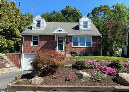2341 Highland Street - Photo 1