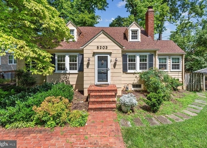 5203 Elsmere Avenue - Photo 1