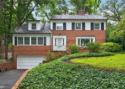 7215 Rollingwood Drive - Photo 1