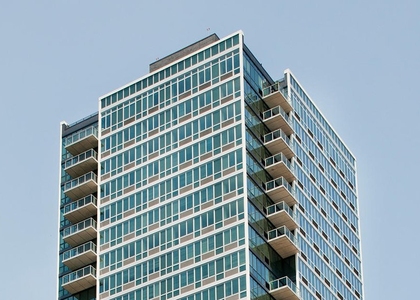 4540 Center Boulevard, Unit 50 - Photo 1