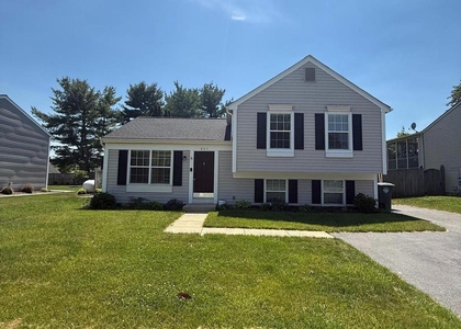 805 London Court - Photo 1