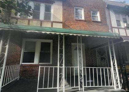 524 Beaumont Avenue - Photo 1