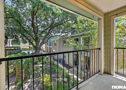 2104 Cullen Ave - Photo 1