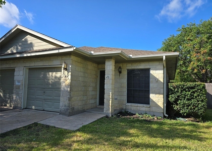 8701 Weiser Dr - Photo 1