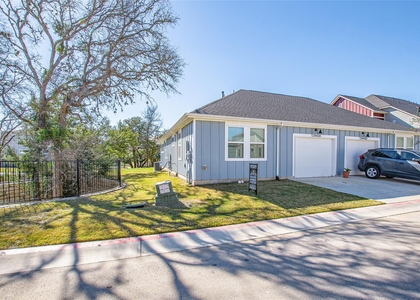 121 Lafitte Dr - Photo 1