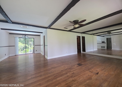 627 Grove Park Boulevard - Photo 1