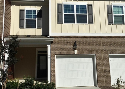 727 Treviso Lane - Photo 1