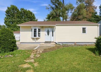 407 Laurel Avenue - Photo 1