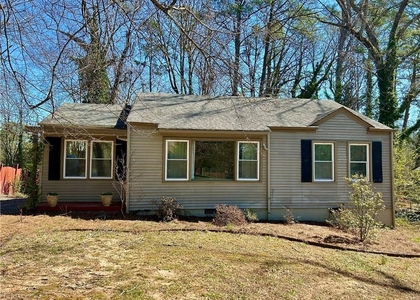 1995 Benson Avenue Se - Photo 1