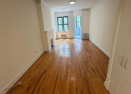 East 81st Street - Photo 1