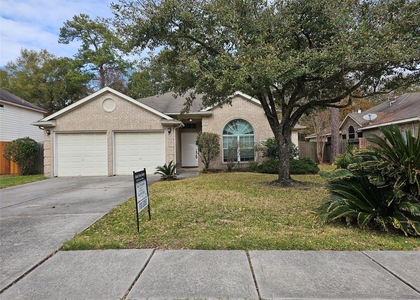 27182 Kings Manor Drive S - Photo 1