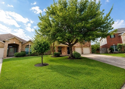 9607 Memorial Crossing Court - Photo 1
