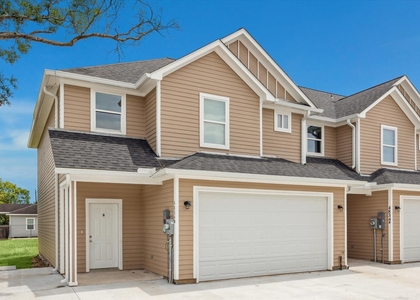 4834 Pine Avenue - Photo 1