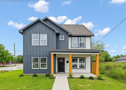 8203 Gladstone Street - Photo 1
