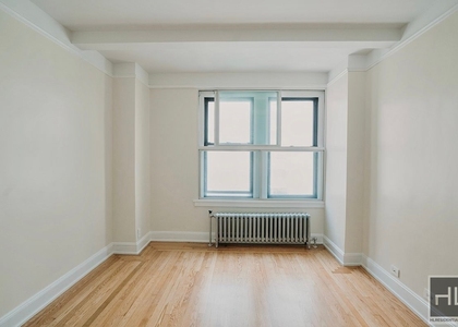 East 68 Street - Photo 1