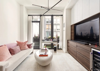 77 Charlton Street - Photo 1