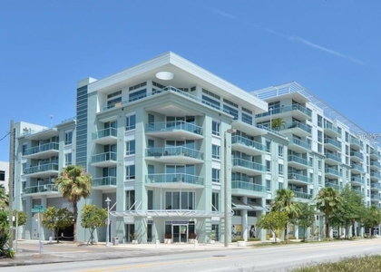 912 Channelside Drive - Photo 1