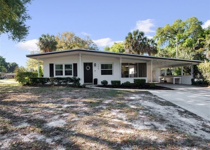 106 E Jinkins Circle - Photo 1