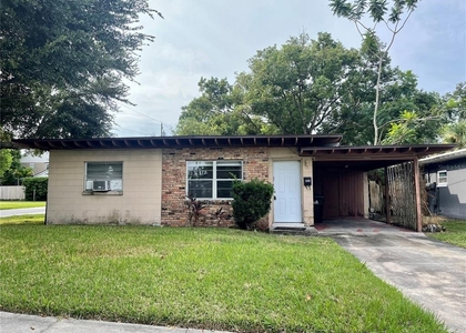 1600 Indiana Avenue - Photo 1