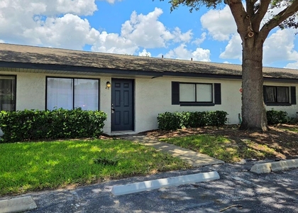 605 Northlake Boulevard - Photo 1