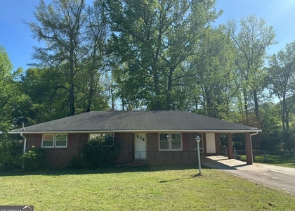 1809 Stratford Arms Drive - Photo 1