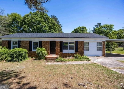 427 Gun Club Road - Photo 1