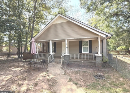 1006 West College Street Exten - Photo 1