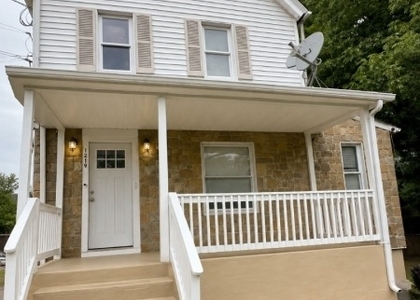 1217 North Ave - Photo 1
