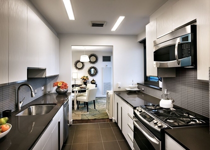 West 67th Street - Photo 1